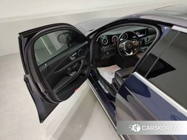 Mercedes-Benz E-class id 3882326 из Китая 22