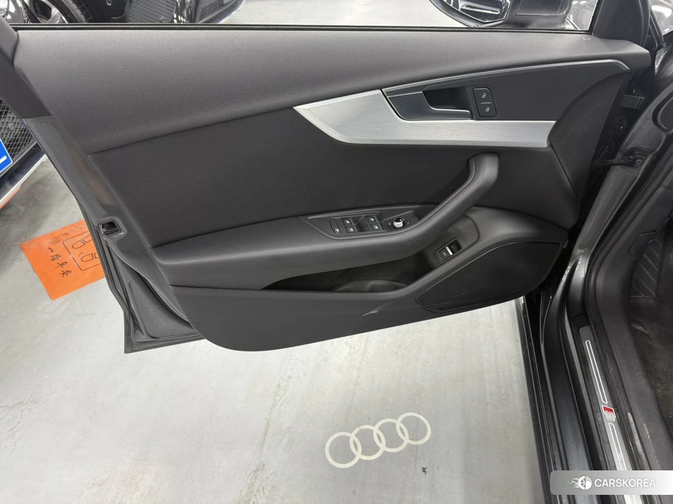 Audi A4L id 4461398 из Китая 18