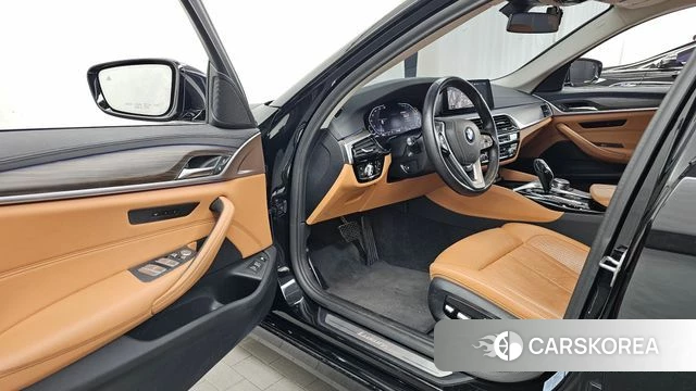 BMW 5 Series (G30) id 4557177 из Кореи 35