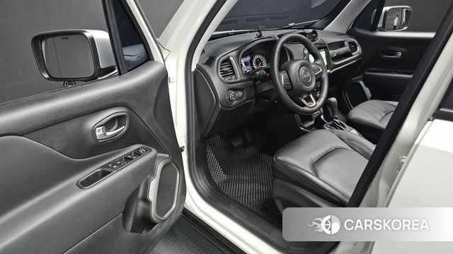 Jeep Renegade id 4517557 из Кореи 31