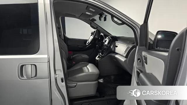 Hyundai The New Grand Starex id 3777922 из Кореи 20