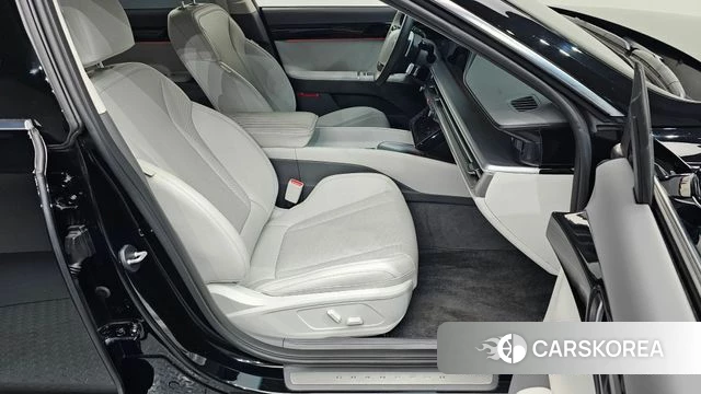 Hyundai Grandeur (GN7) id 3811011 из Кореи 20