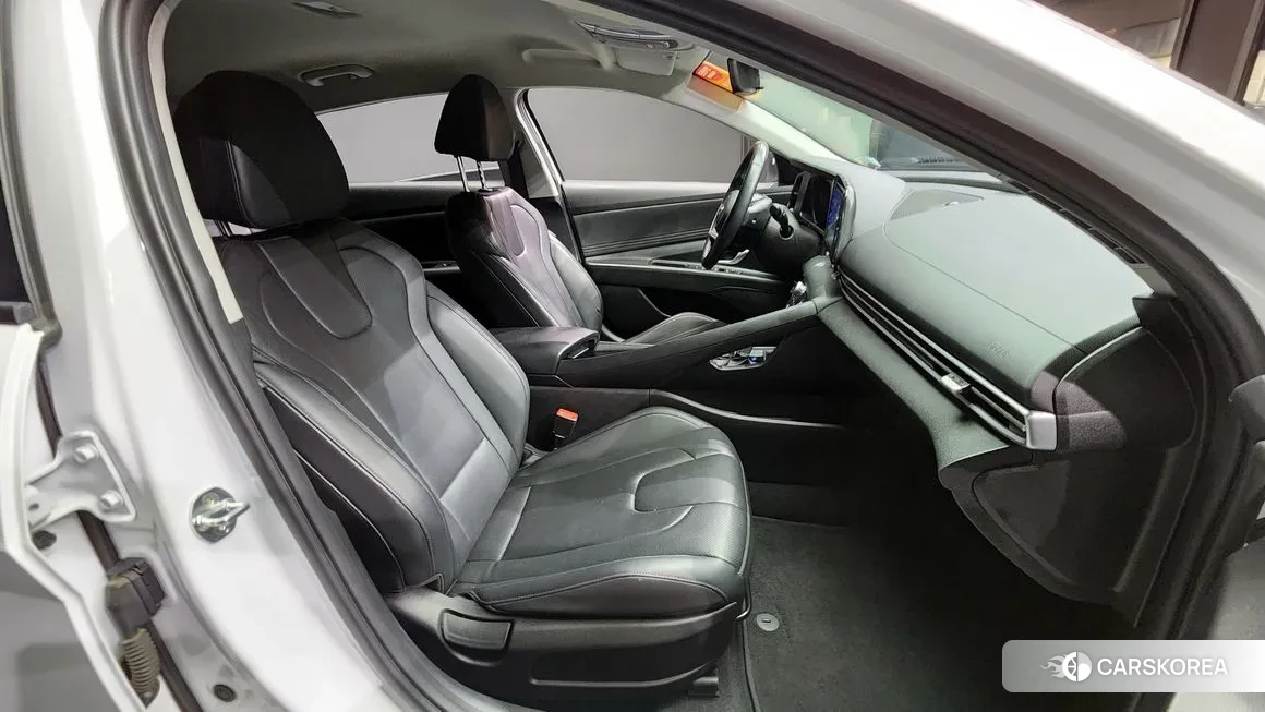 Hyundai Avante Hybrid (CN7) id 1560054 из Кореи 20