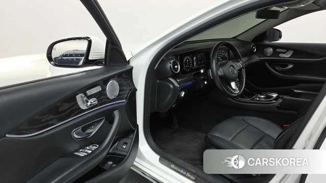 Mercedes-Benz E-Class W213 id 4477651 из Кореи 34