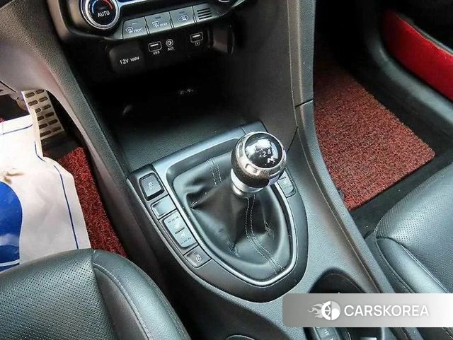 Hyundai Veloster (JS) id 4286011 из Кореи 19