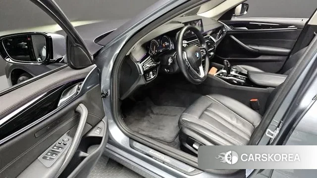 BMW 5 Series (G30) id 3742718 из Кореи 20