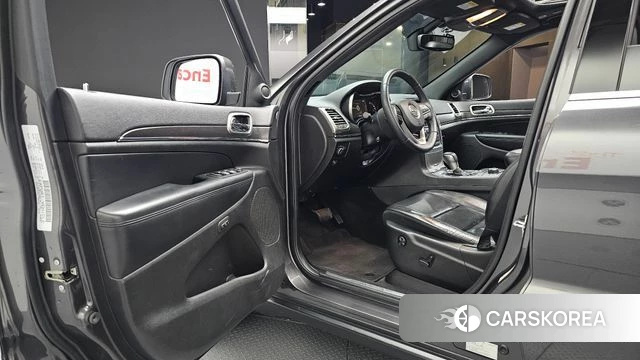 Jeep Grand Cherokee id 4765397 из Кореи 34