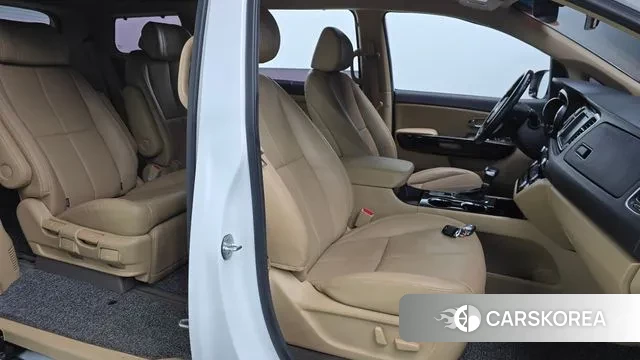 Kia The New Carnival id 3687615 из Кореи 20