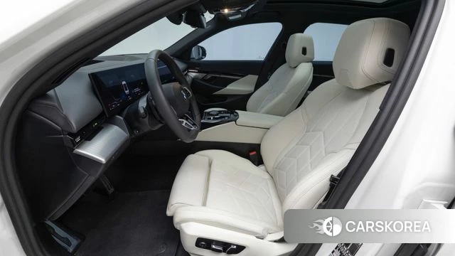 BMW 5 Series (G60) id 3909511 из Кореи 20