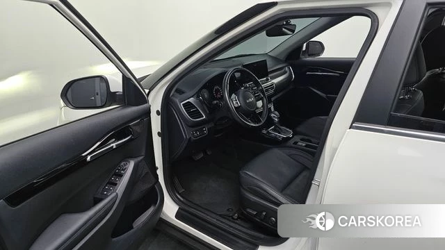 Kia Seltos id 4282521 из Кореи 30