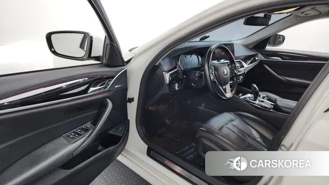 BMW 5 Series (G30) id 3345189 из Кореи 20