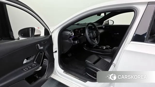 Mercedes-Benz A-Class W177 id 3390771 из Кореи 20