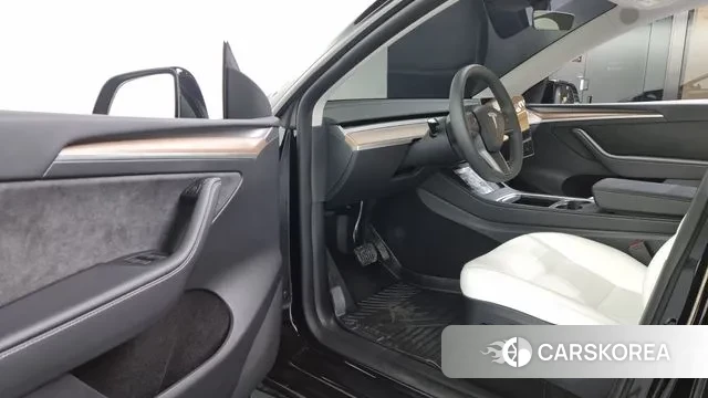 Tesla Model Y id 3467325 из Кореи 20