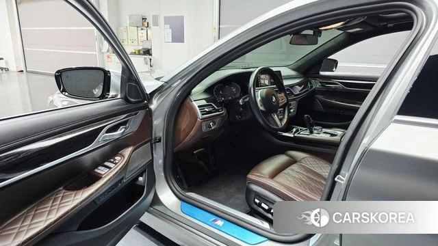 BMW 7 Series (G11) id 4303924 из Кореи 35