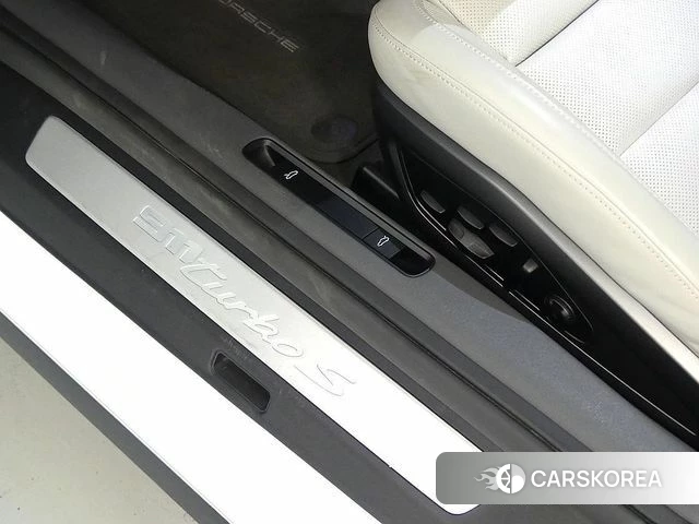 Porsche 911(992) id 4202589 из Кореи 20