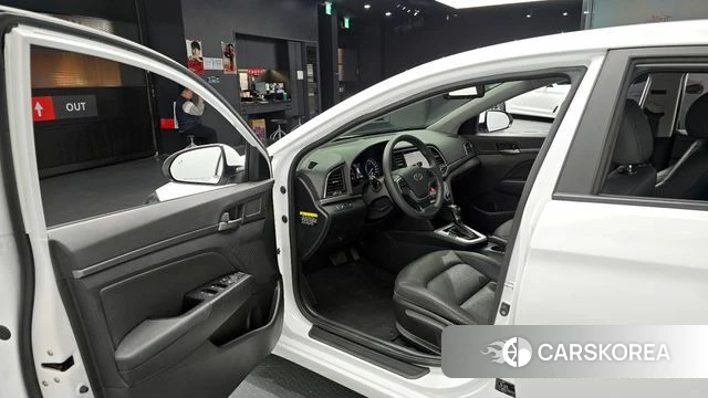 Hyundai Avante AD id 3917346 из Кореи 20