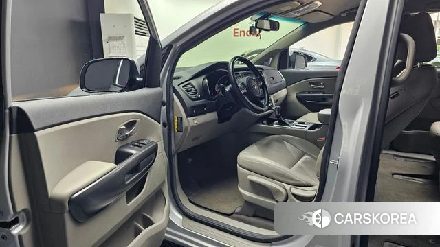 Kia The New Carnival id 4251387 из Кореи 30