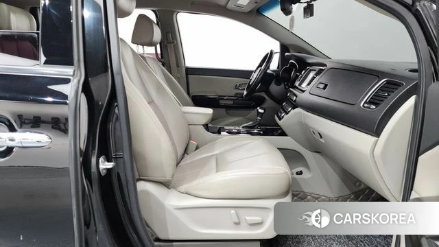 Kia The New Carnival id 4246187 из Кореи 20