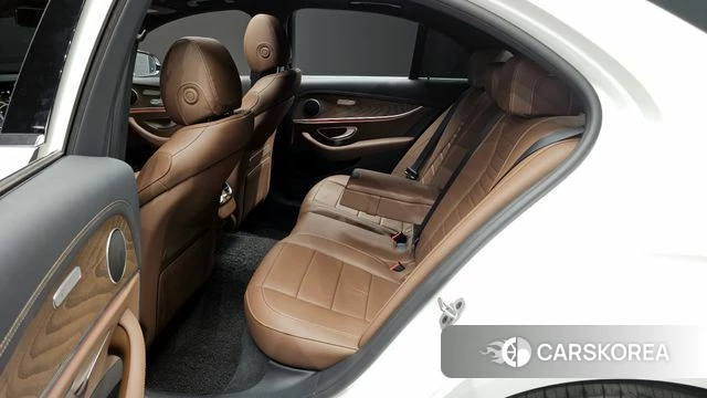Mercedes-Benz E-Class W213 id 4249867 из Кореи 32