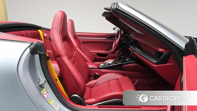 Porsche 911(992) id 4457749 из Кореи 32