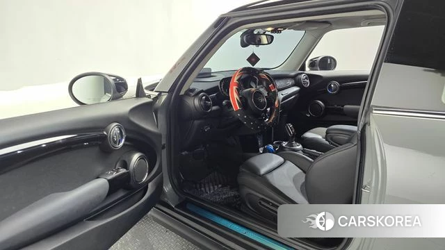 Mini Cooper S id 4662245 из Кореи 20