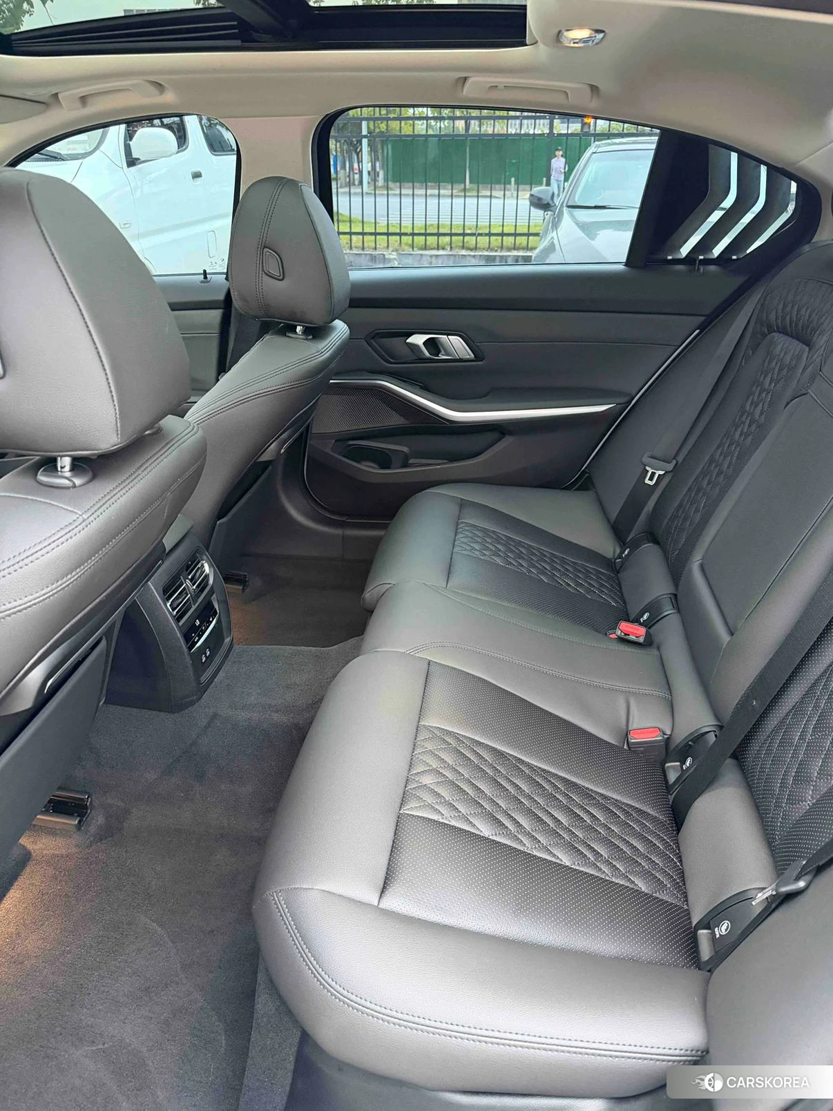 BMW 3 series id 4467612 из Китая 15