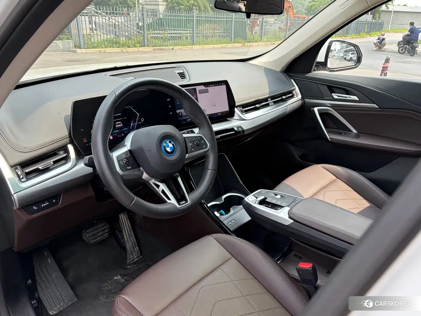 BMW iX1 id 4681250 из Китая 19