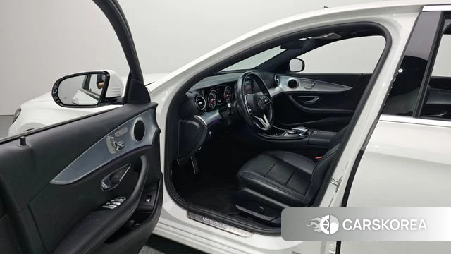Mercedes-Benz E-Class W213 id 4294416 из Кореи 31