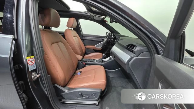 Audi Q3 (F3) id 4549883 из Кореи 31