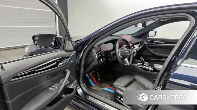 BMW 5 Series (G30) id 2931823 из Кореи 20