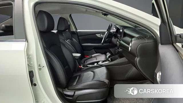 Kia Come New K3 id 3622618 из Кореи 20