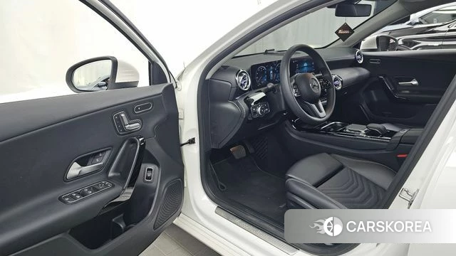 Mercedes-Benz A-Class W177 id 4688847 из Кореи 30