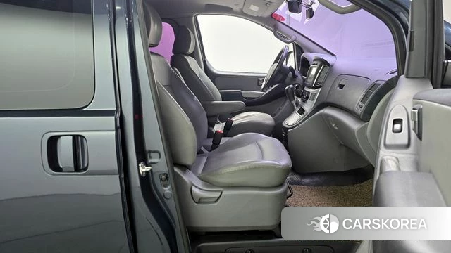 Hyundai The New Grand Starex id 3867341 из Кореи 19