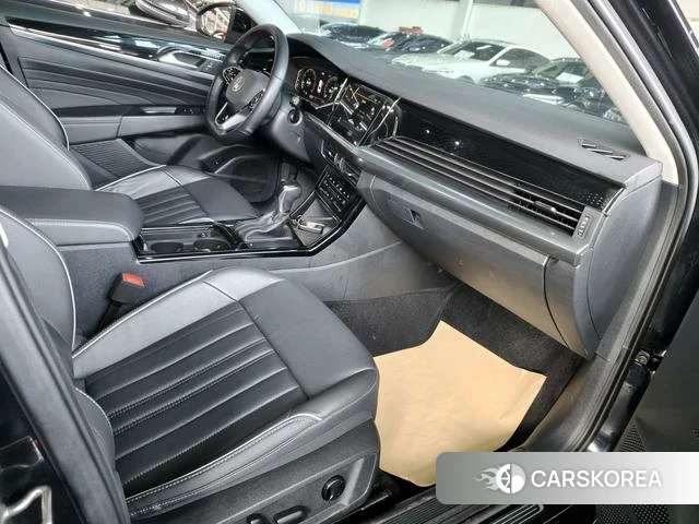 Volkswagen Passat id 4263855 из Китая 22