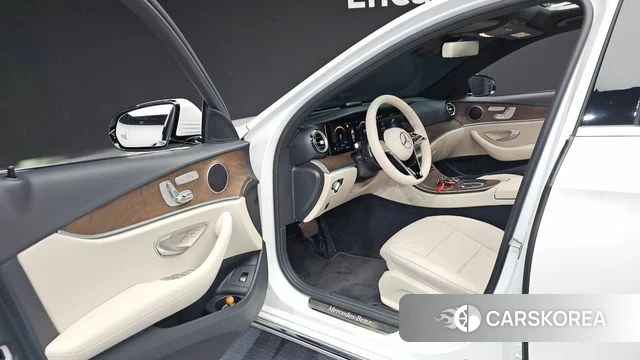 Mercedes-Benz E-Class W213 id 4495791 из Кореи 20