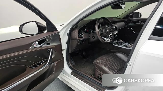 Kia Stinger Meister id 4594420 из Кореи 38
