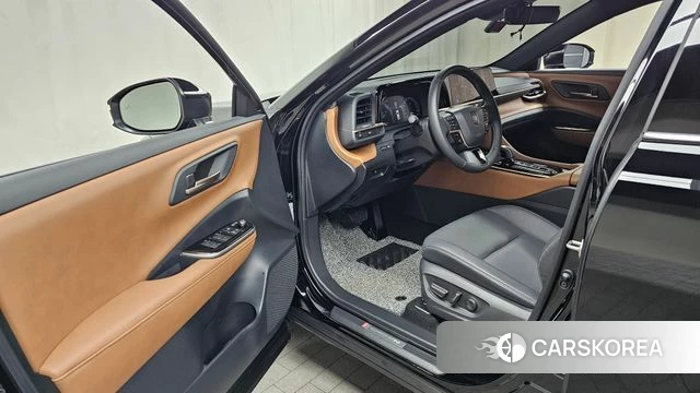 Toyota Crown Crossover id 4321676 из Кореи 31