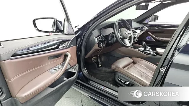 BMW 5 Series (G30) id 2890605 из Кореи 20