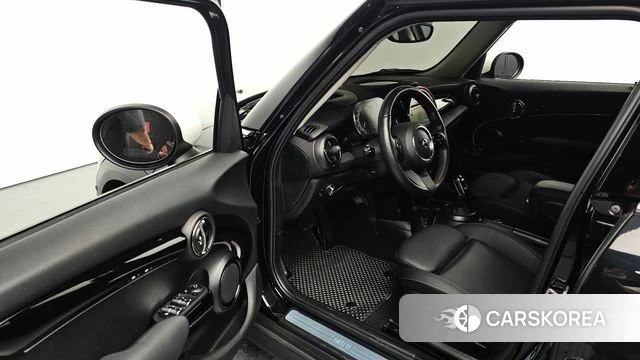 Mini Cooper id 4681895 из Кореи 34
