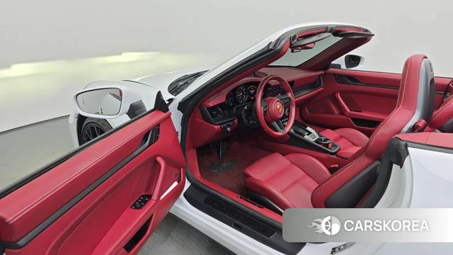 Porsche 911(992) id 4395835 из Кореи 20