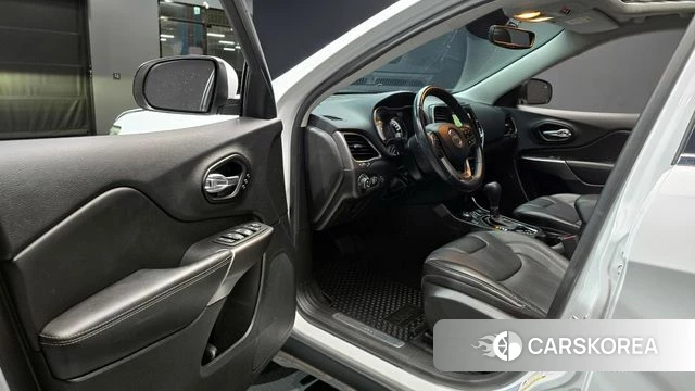 Jeep Cherokee (KL) id 3892994 из Кореи 20