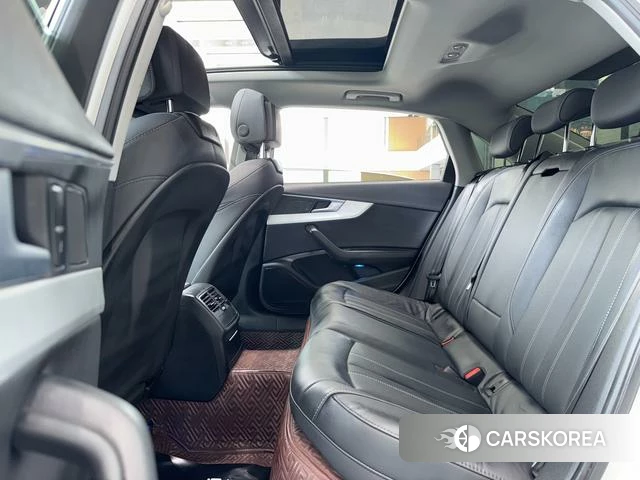 Audi A4L id 4341602 из Китая 11
