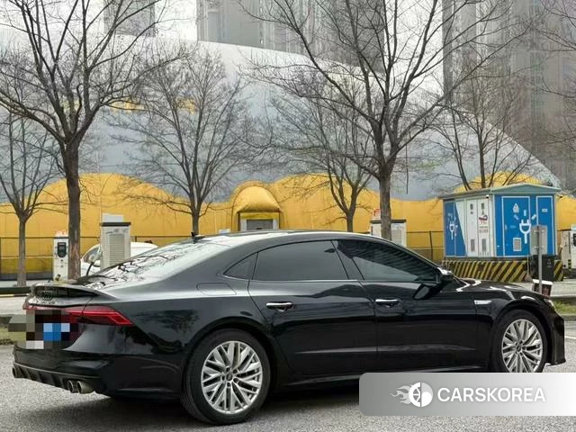 Audi A7L id 4256662 из Китая 10