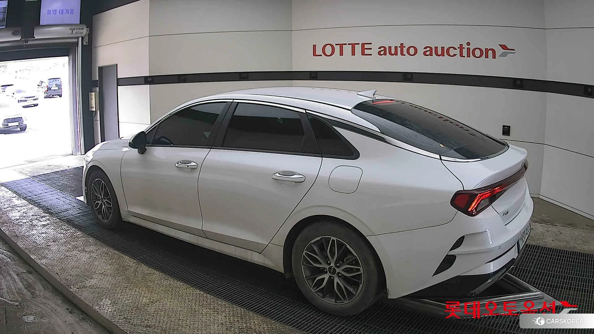 Kia K5 id 3869401 из Кореи 36