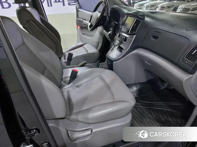 Hyundai The New Grand Starex id 4865429 из Кореи 20