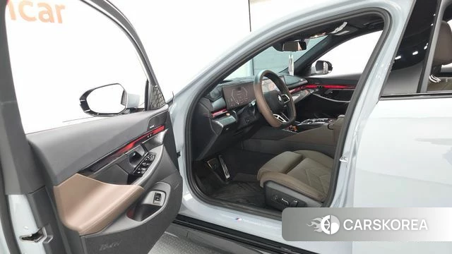 BMW 5 Series (G60) id 4695735 из Кореи 20