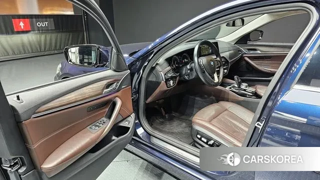 BMW 5 Series (G30) id 3489864 из Кореи 20