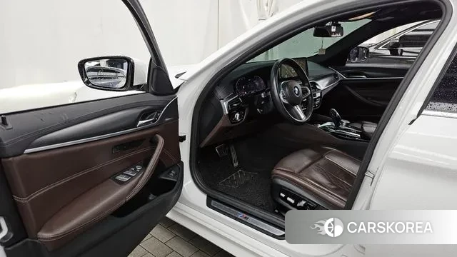 BMW 5 Series (G30) id 3508135 из Кореи 20