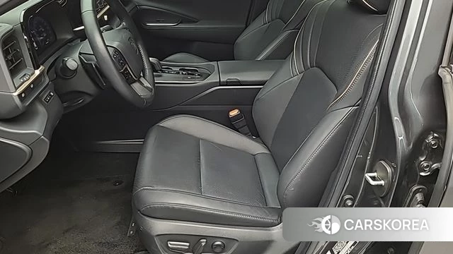 Toyota Crown Crossover id 3914806 из Кореи 18