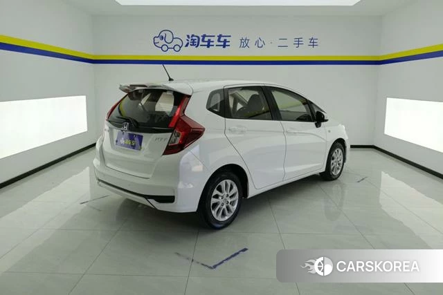 Honda Fit id 3768963 из Китая 17